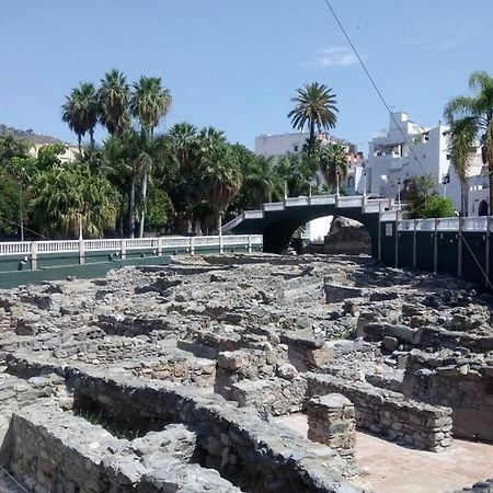 Las Gondolas Y El Mar Almuñécar Εξωτερικό φωτογραφία
